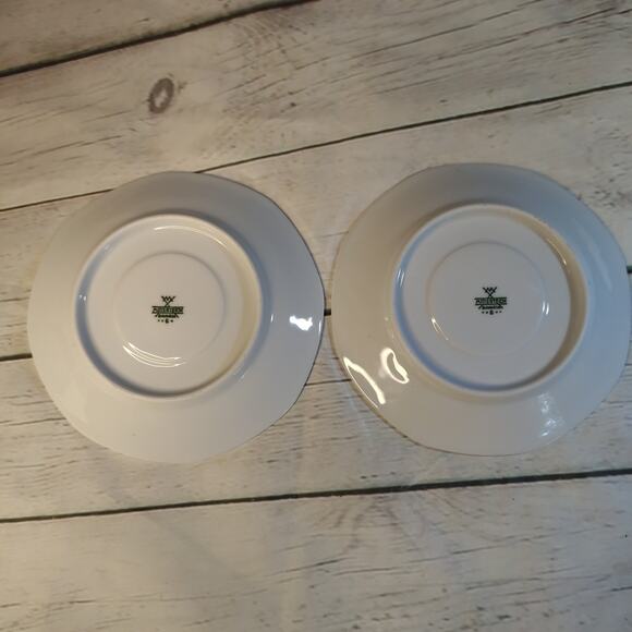 Mitterteich‎ 2 Vintage 5 3/4" Saucers Octagon Shape Purple Pink Flowers - Picture 3 of 5